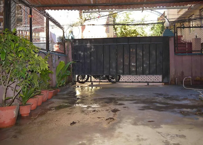 First 1bhk Thamel 5 Min Walk 1st Floor Apartamento